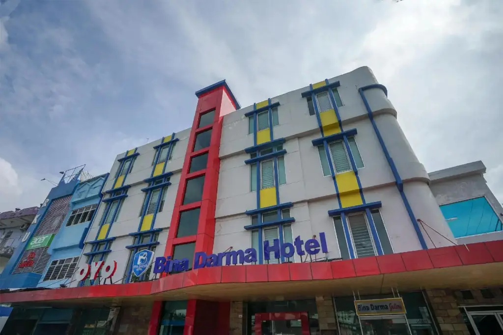 Палембанг: OYO 987 Hotel Bina Darma