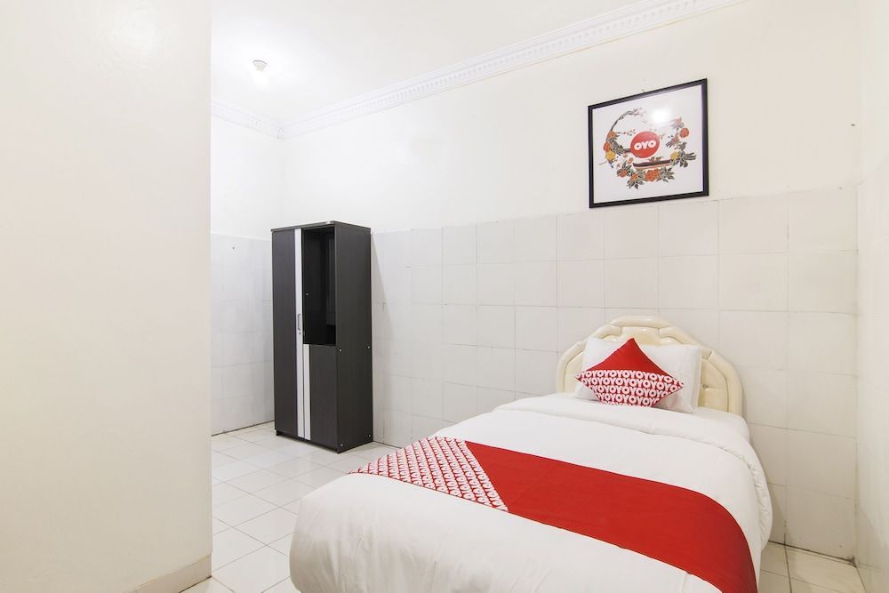 Батуретно: OYO 966 Dinda Guesthouse
