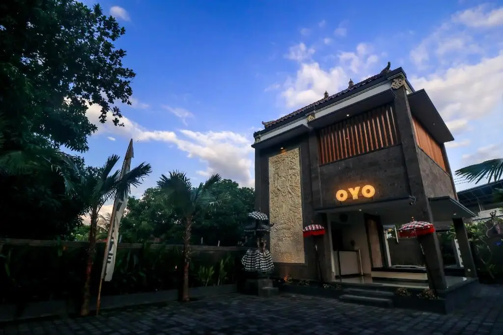 OYO 1051 De Loran Hotel — фото 1
