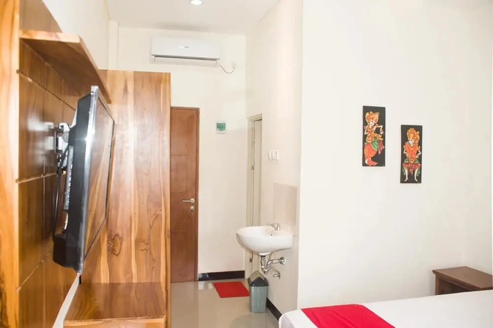 Падангсамбиан: RedDoorz near Gatsu Barat Denpasar