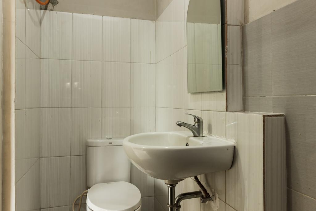 Богор: RedDoorz Syariah near Taman Air Mancur Bogor