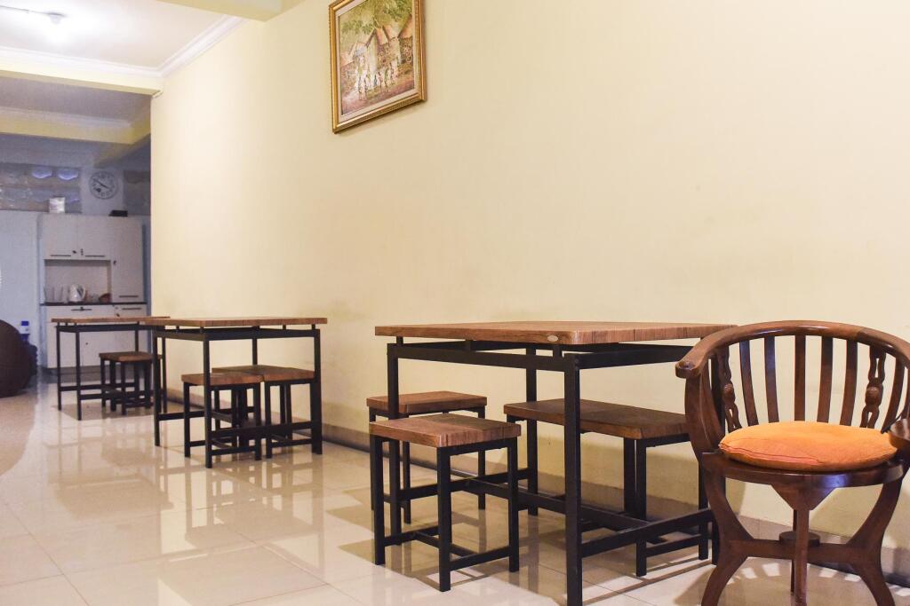 Сурабая: RedDoorz near Surabaya Town Square