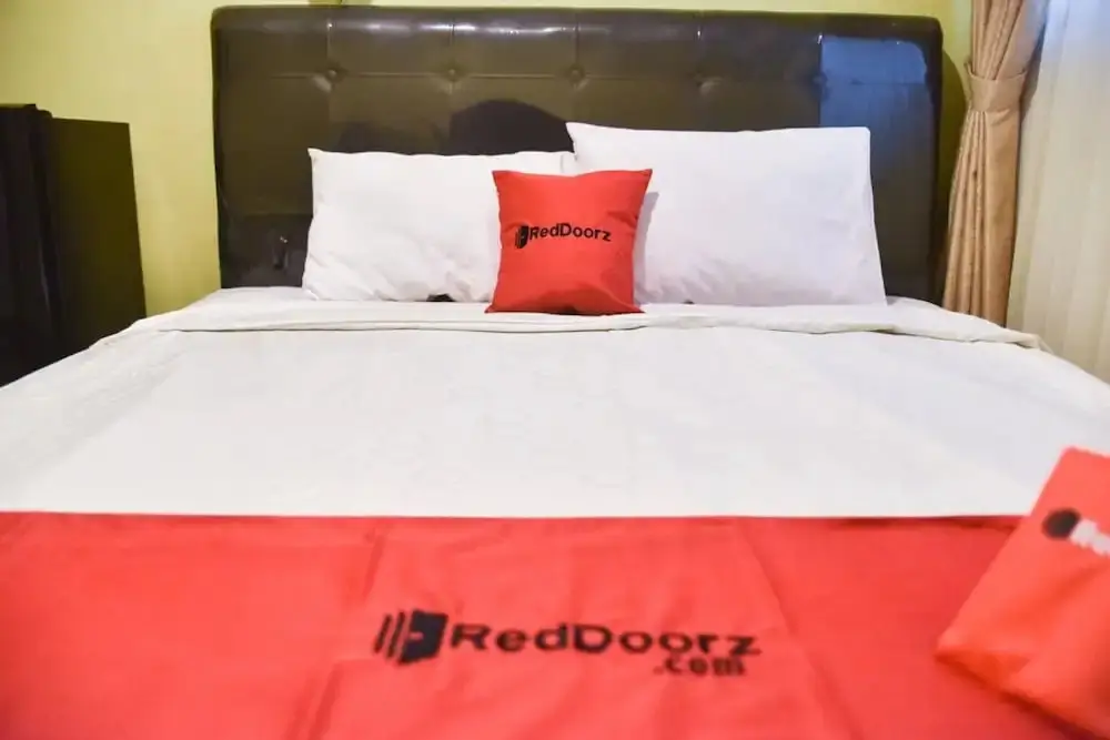 Сурабая: RedDoorz near Surabaya Town Square