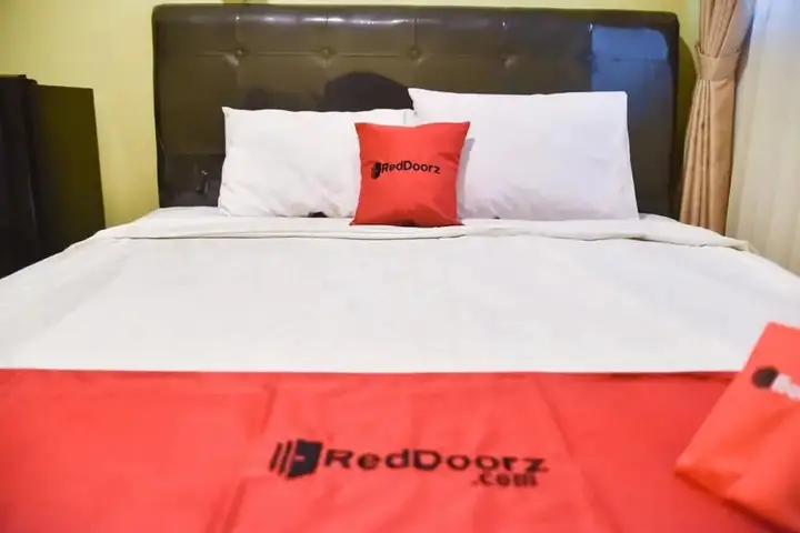 Сурабая: RedDoorz near Surabaya Town Square