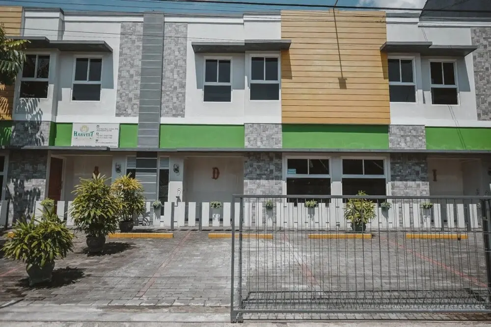 Бангунтапан: RedDoorz near Ambarukmo Yogyakarta