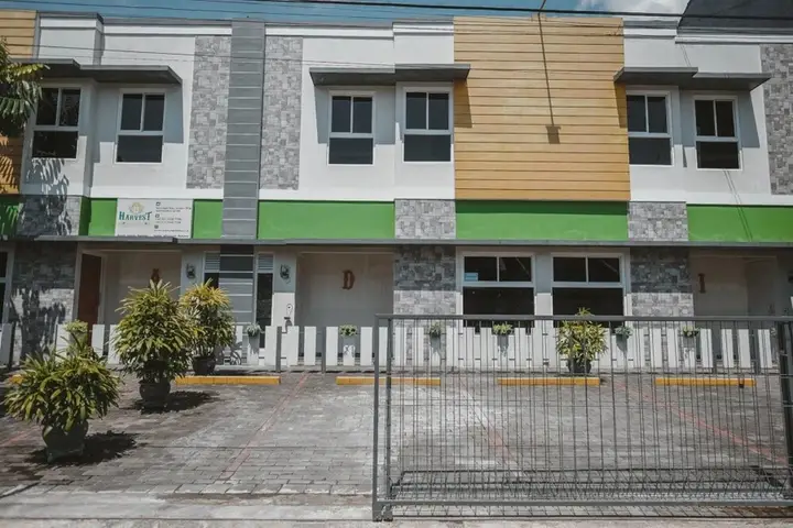 Бангунтапан: RedDoorz near Ambarukmo Yogyakarta