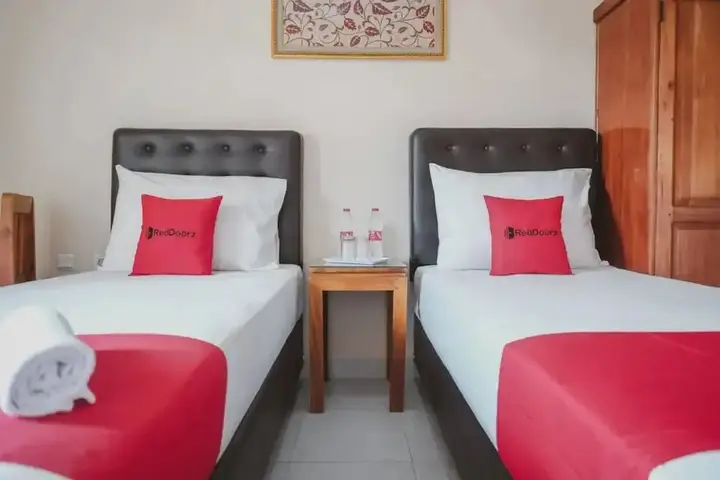 Бангунтапан: RedDoorz near Ambarukmo Yogyakarta