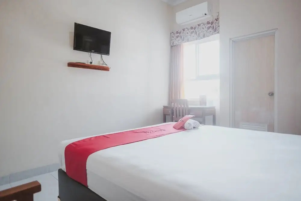 Бангунтапан: RedDoorz near Ambarukmo Yogyakarta