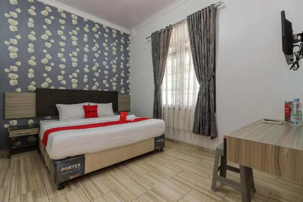 Бенгкулу: RedDoorz near Pantai Panjang Bengkulu