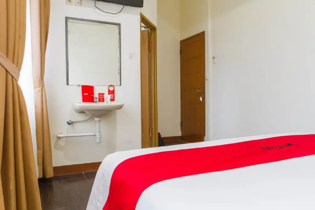Бандунг: RedDoorz Plus @ Surapati 2