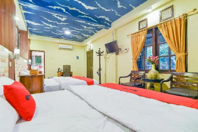 Себату: RedDoorz Plus near Tirta Empul Temple Ubud