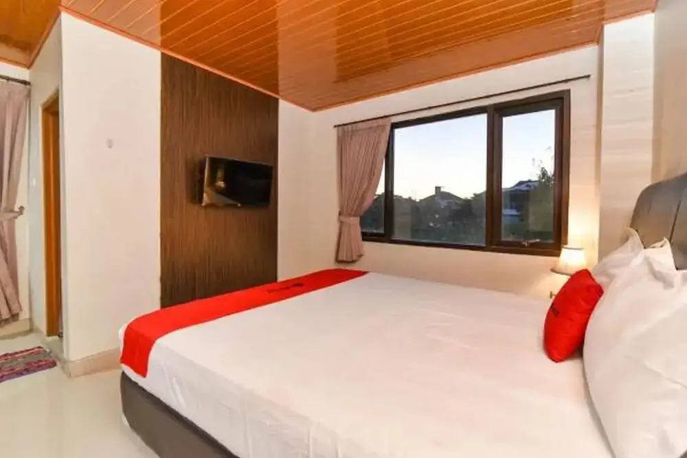 Денпасар: Reddoorz Near Lippo Plaza Sunset