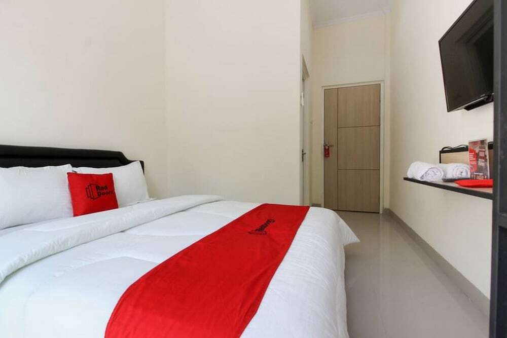 Батуретно: RedDoorz near Jogja City Mall 3