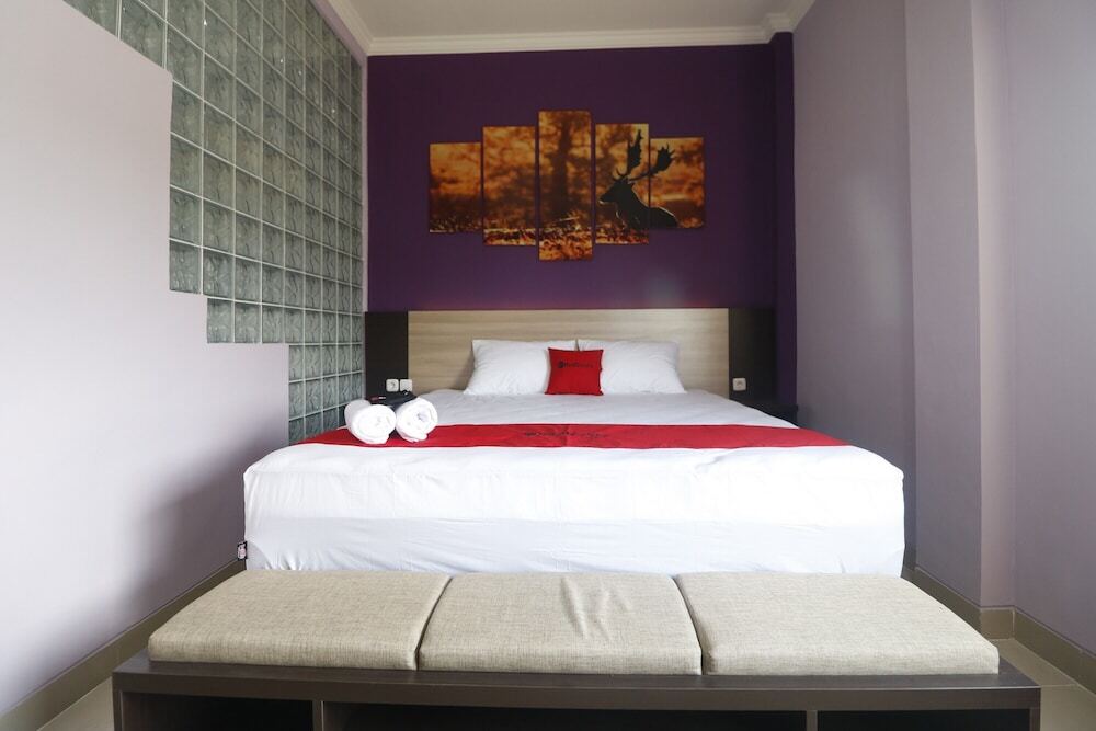 Батуретно: RedDoorz near UMY Yogyakarta 2