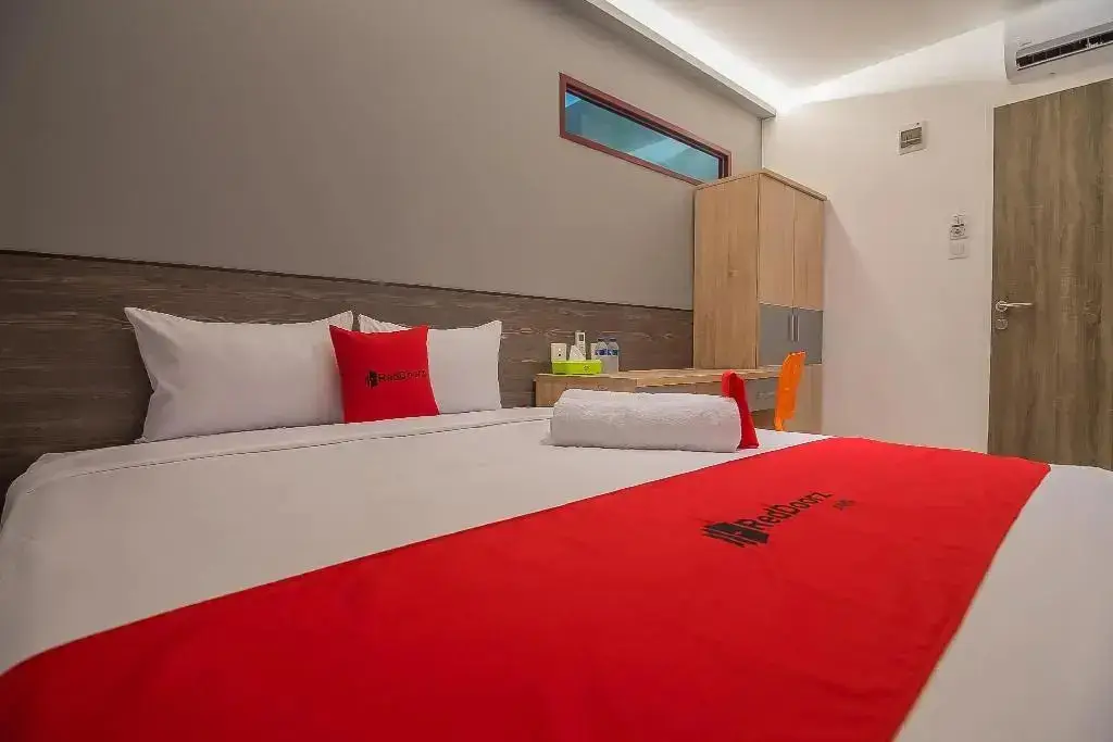 Семаранг: RedDoorz near Taman Rejomulyo
