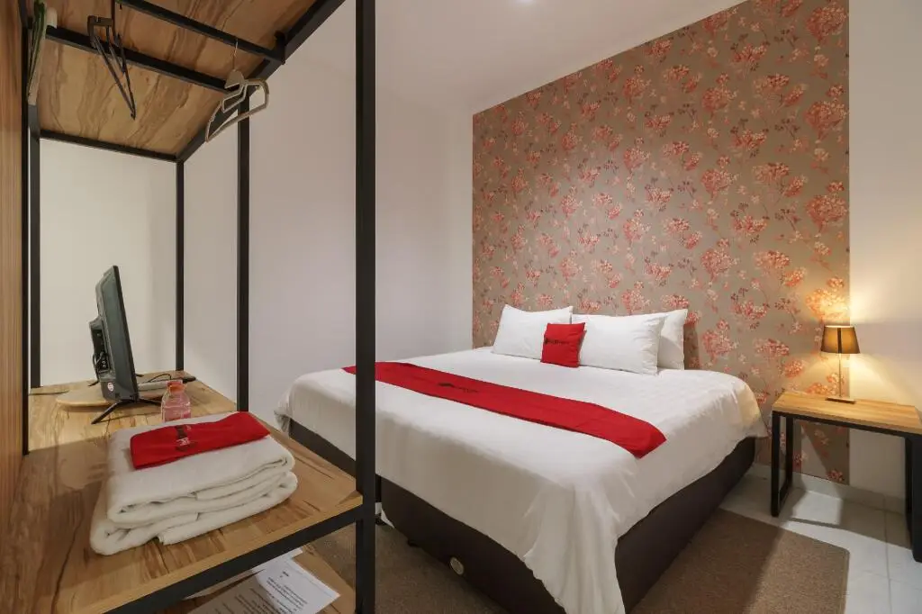 Читарингул: RedDoorz Plus near Exit Toll Puncak 2