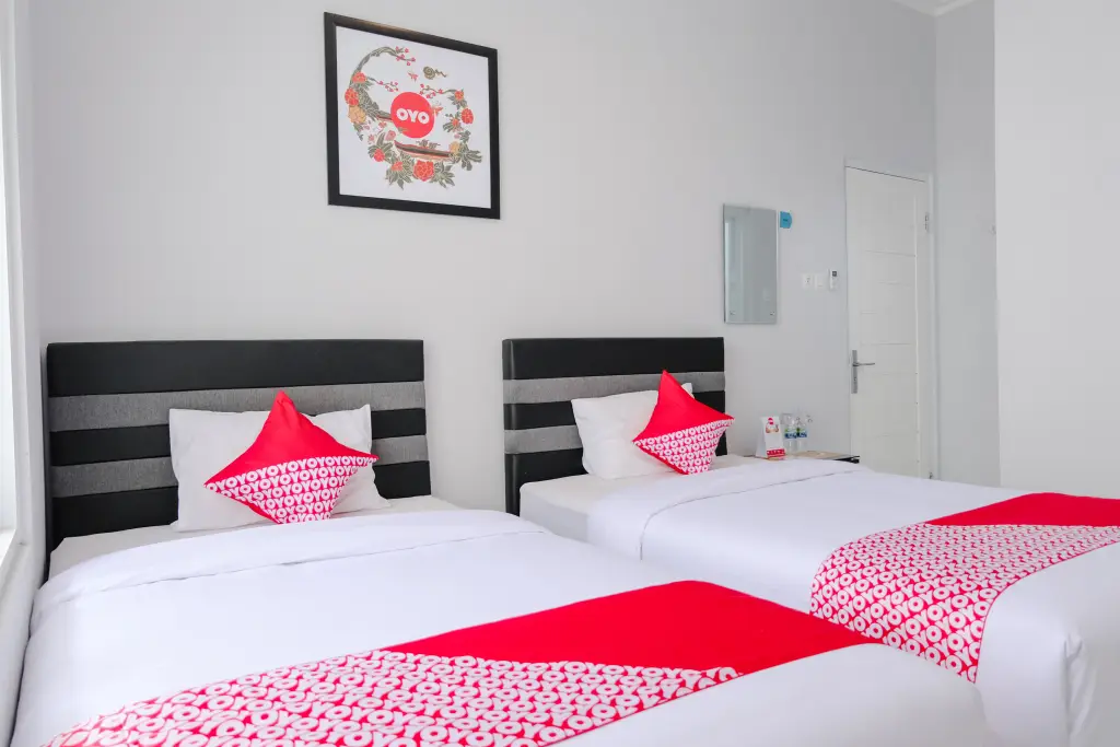 Джембер: OYO 995 Alice's Homestay Syariah
