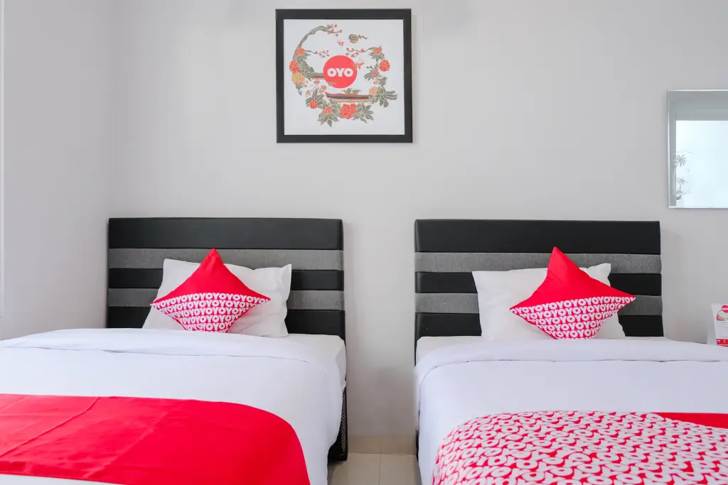 Джембер: OYO 995 Alice's Homestay Syariah