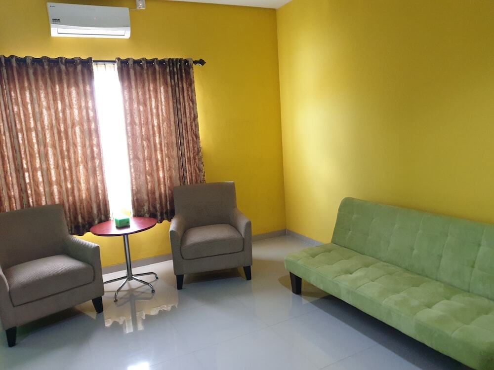 Караганьяр: OYO 1049 Hotel Amanah Sejahtera
