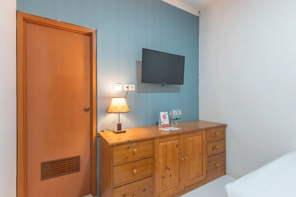 Джакарта: OYO 878 Loka Indah Residence Near Lokasari Square