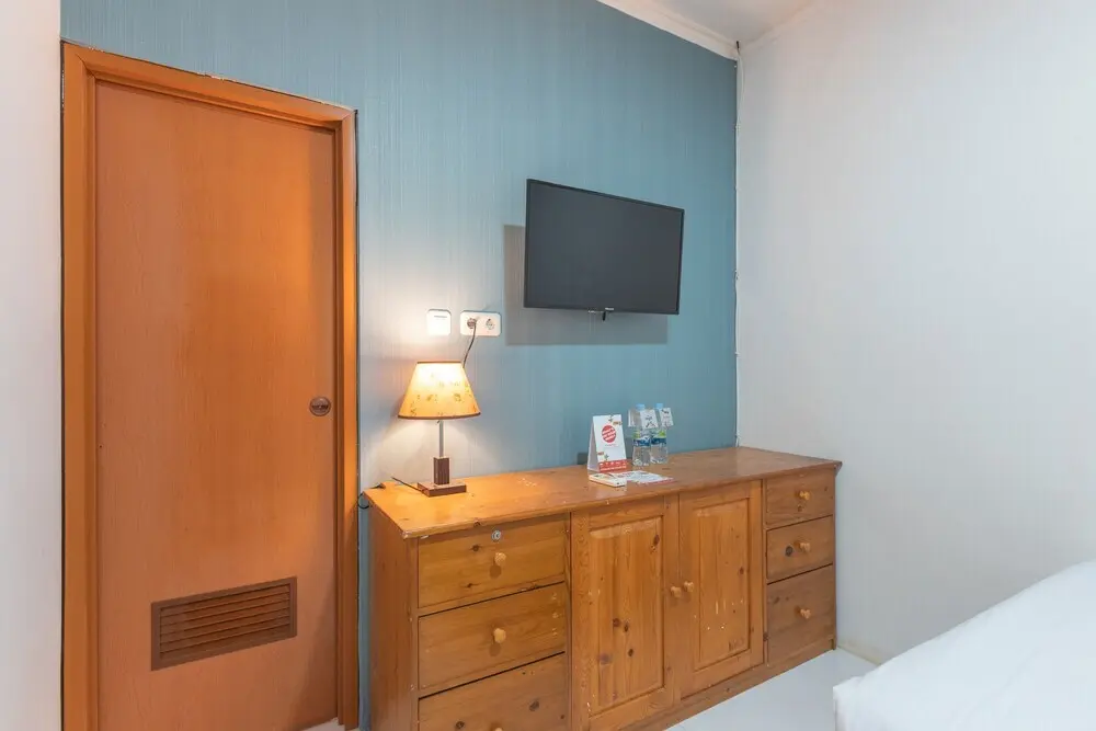 Джакарта: OYO 878 Loka Indah Residence Near Lokasari Square