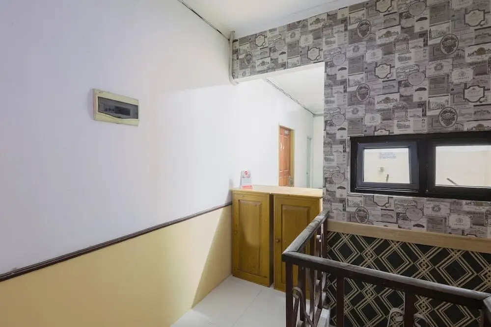 Джакарта: OYO 878 Loka Indah Residence Near Lokasari Square