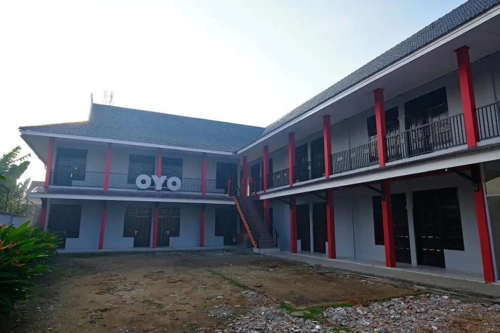 Джамби: OYO 950 Steze Kost Syariah