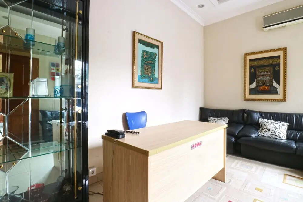 Джакарта: Tirthankara Residence