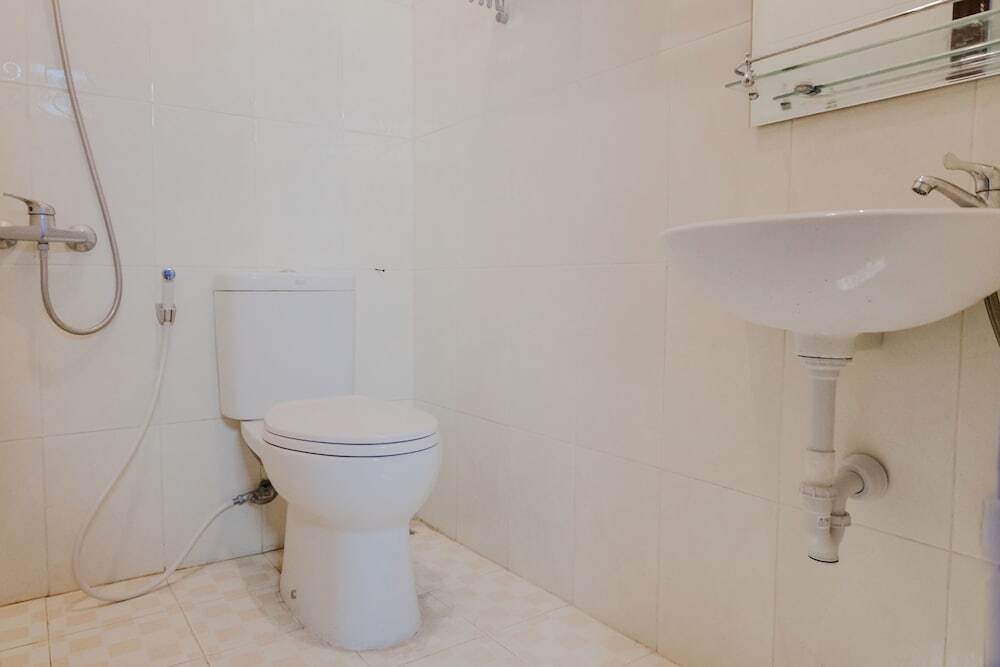 Бату: OYO Life 1109 Bing Jaya Guest House