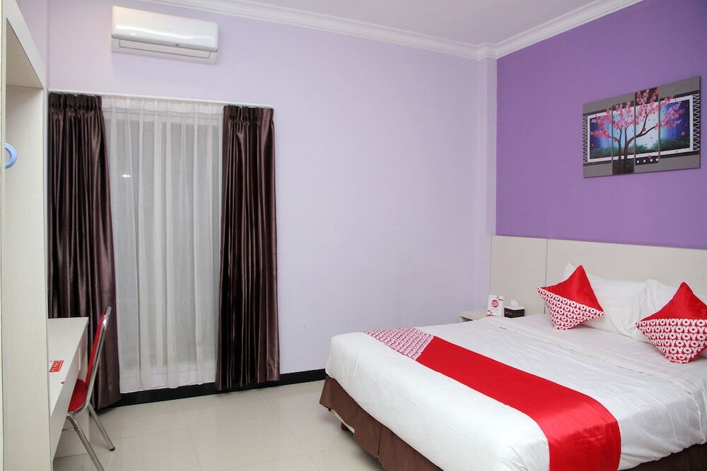 Палу: OYO 1138 Purple Hotel