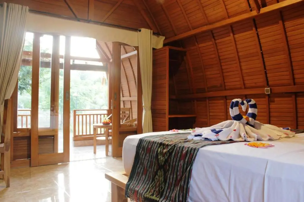 Пемутеран: Kubu Padi Wooden House