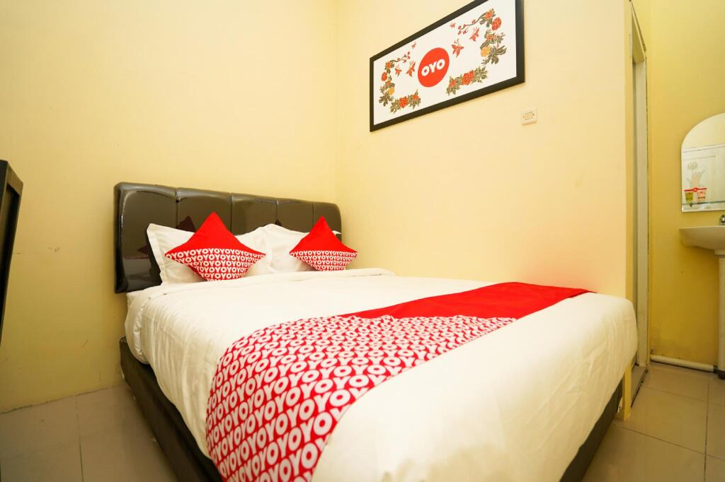 Сурабая: OYO 998 La'ana Residence Syariah
