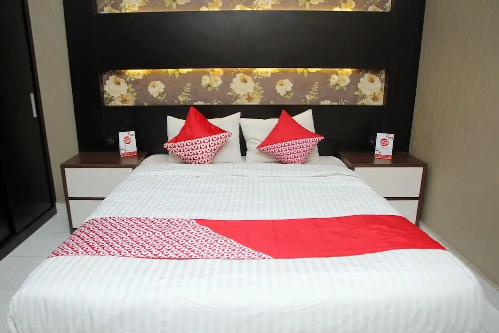 Палу: OYO 840 Hotel Dely