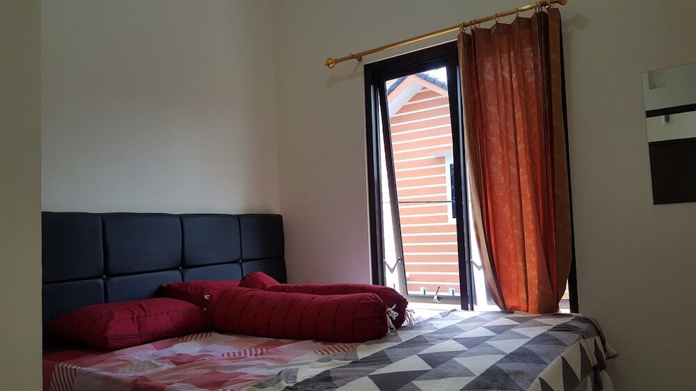 Бату: Queena Homestay Syariah