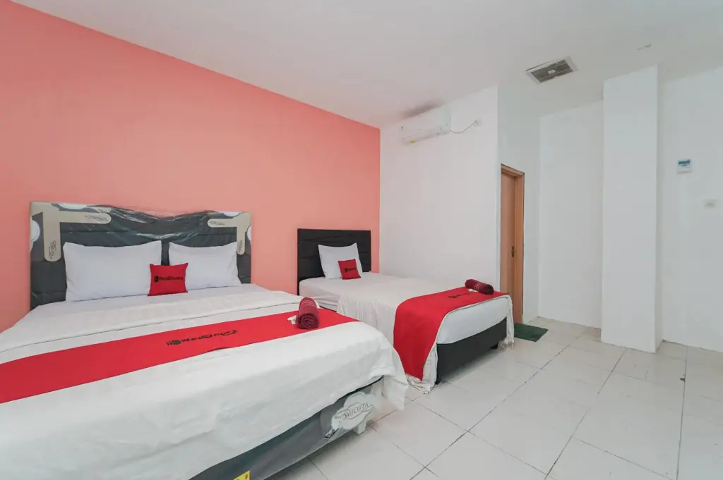 Джакарта: OYO 779 Mn One Residence Syariah Near ITC Cempaka Mas Near Kalbe Farma