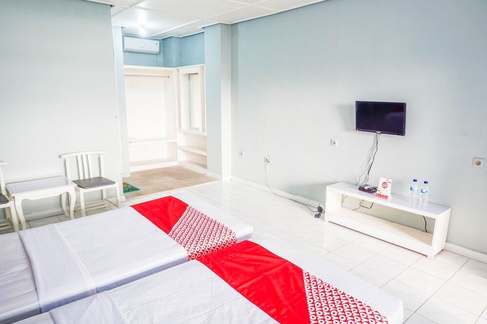 Паромпонг: OYO 1106 Hotel Juvante