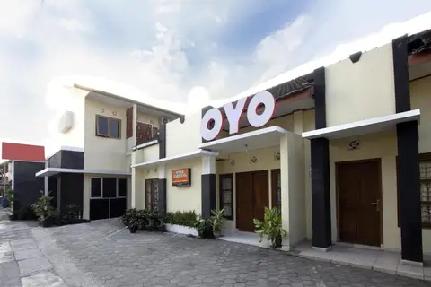Super OYO 1150 Omah Ladrang — фото 1