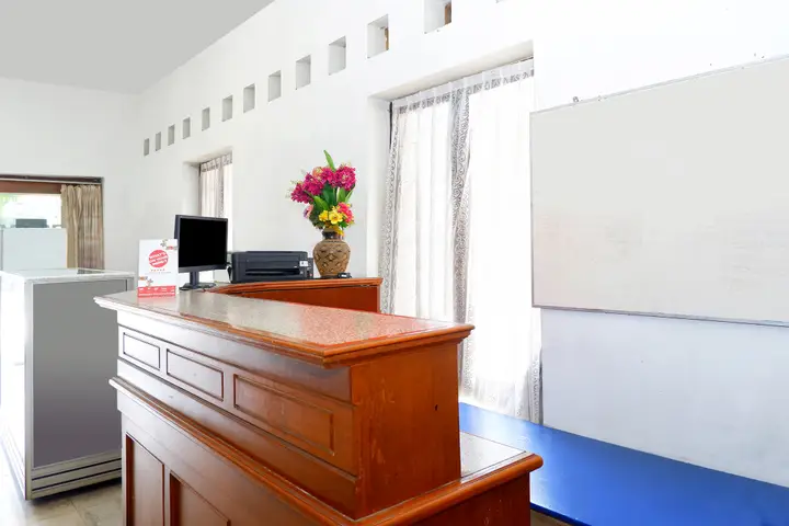 Депок: OYO 1196 Hotel Pura Puspa Rosa