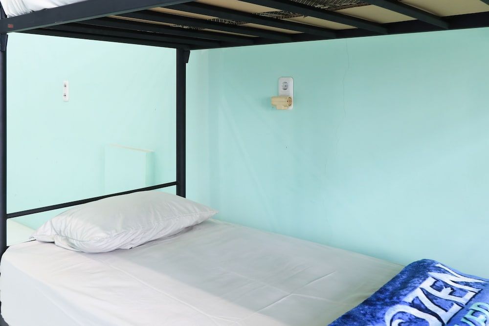 Сурабая: I Stay Hostel