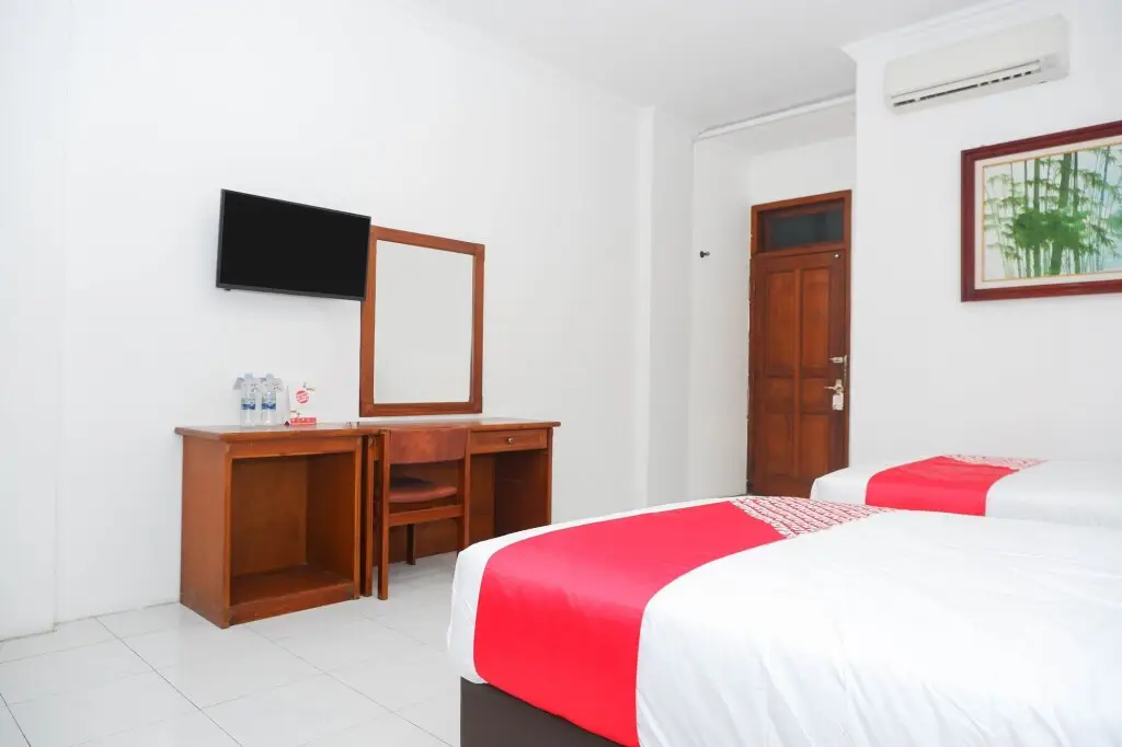 Суракарта: OYO 1136 Hotel Surya Solo