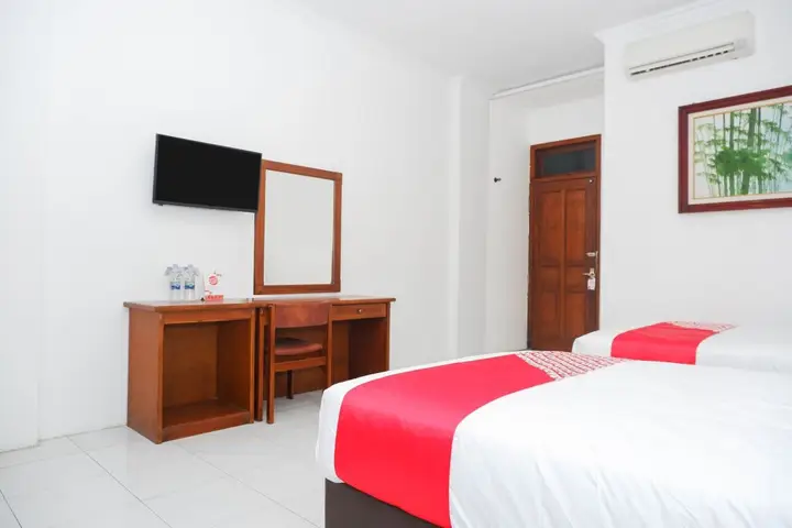 Суракарта: OYO 1136 Hotel Surya Solo