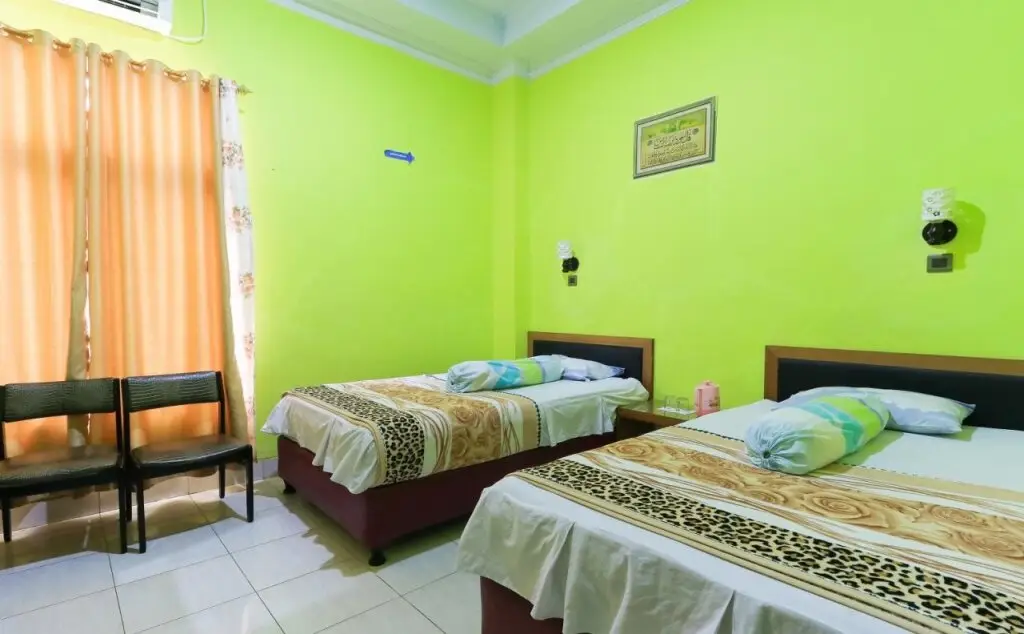 Макассар: Pondok Green Adhyaksa Syariah