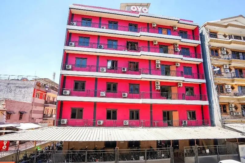 Сурабая: Petraya Residence Near City of tomorrow Mall