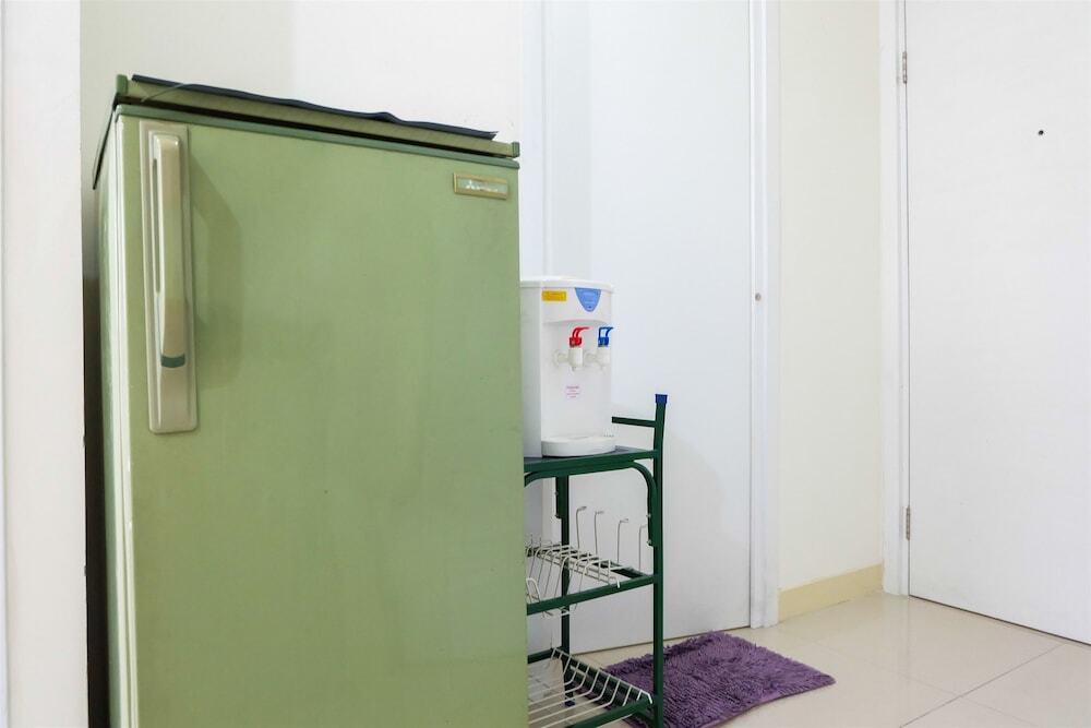2BR Artistic Room Green Pramuka Apartment closed to Mall By Travelio — фото 1