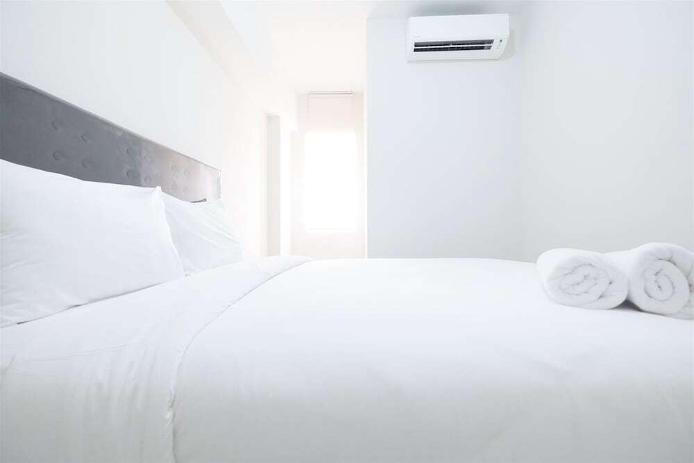 Бекаси: Spacious 2BR The Springlake Apartment