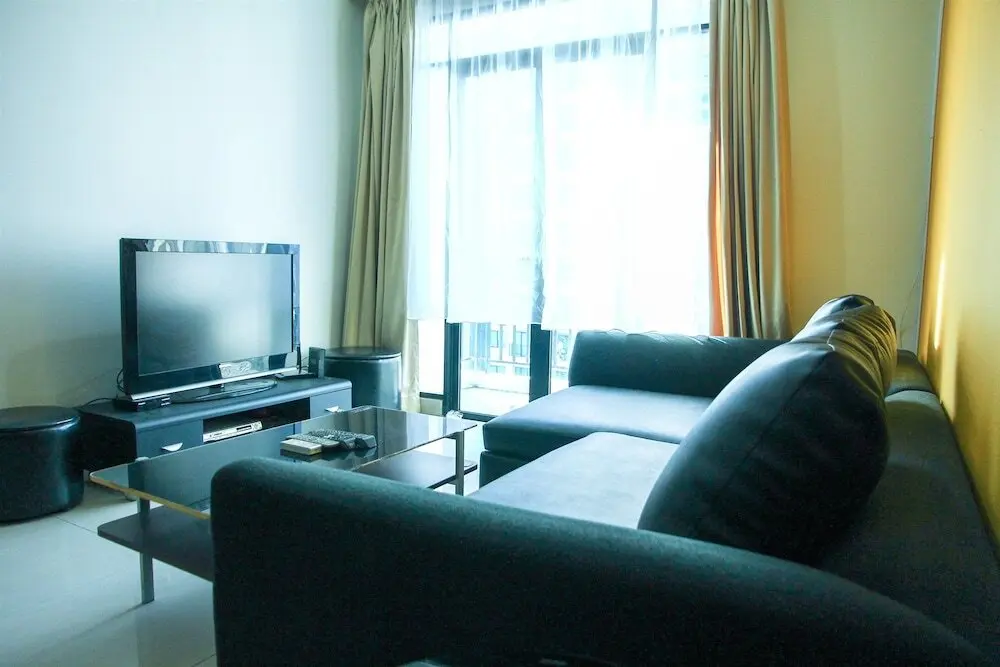 Джакарта: 2BR Hampton's Park Apartment near Pondok Indah
