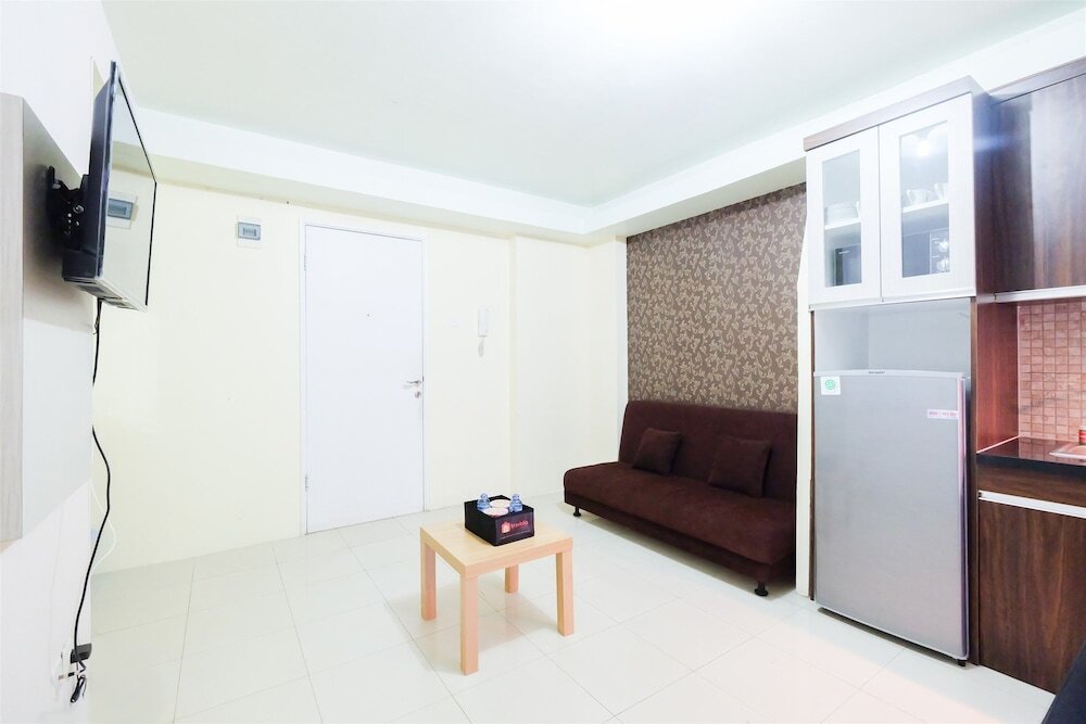 Джакарта: Spacious 3BR at Green Palace Apartment