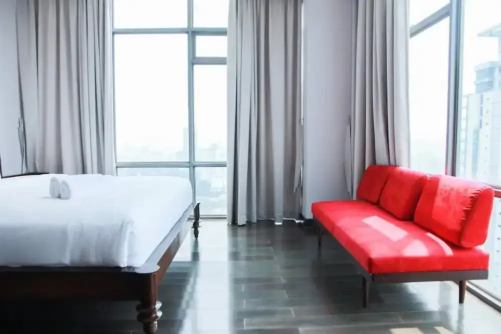 Luxurious 4br Essence Dharmawangsa Apartment — фото 1