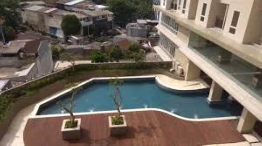 Джакарта: Central Jakarta Minimalist Studio Apartment at Elpis Residence