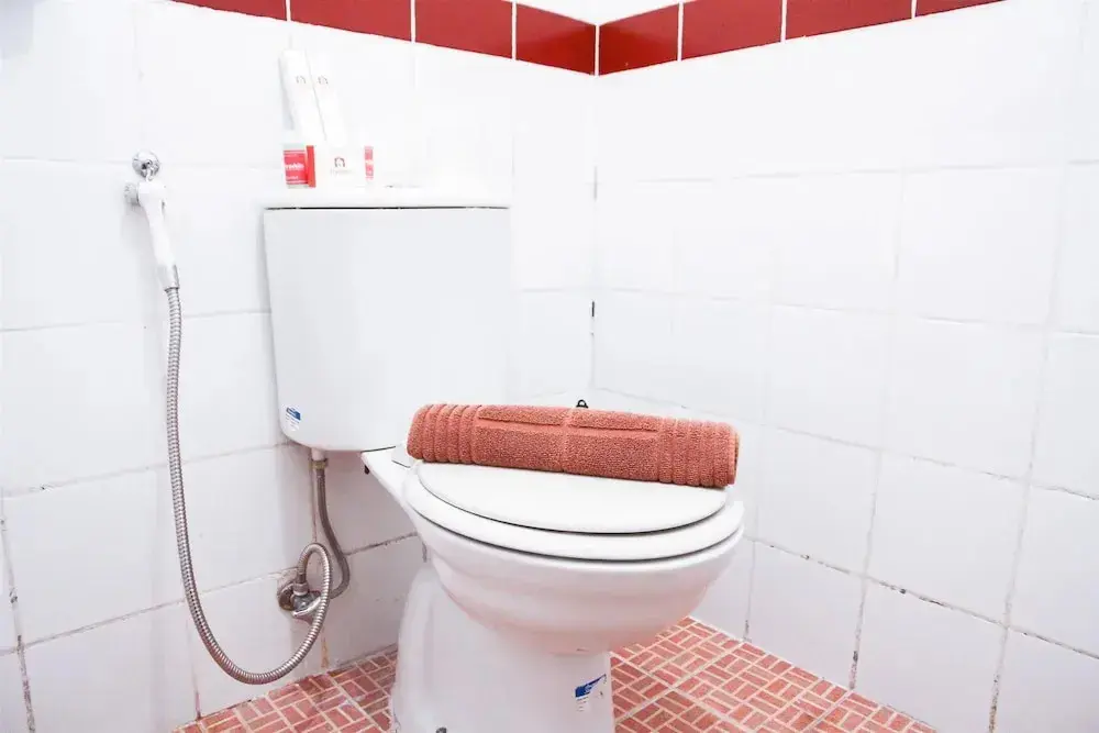 Бекаси: Pool View 2BR Mutiara Bekasi Apartment